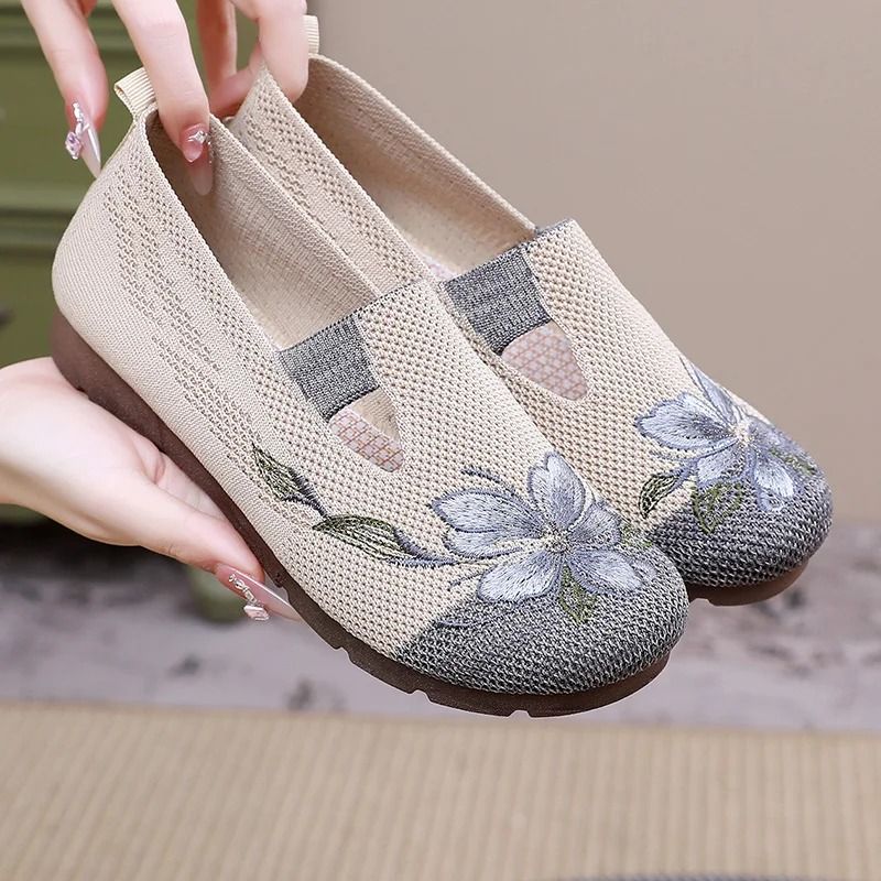 Women Mesh Embroidered Flat Shoes with Anti Slip Soft Sole for Summer Comfort