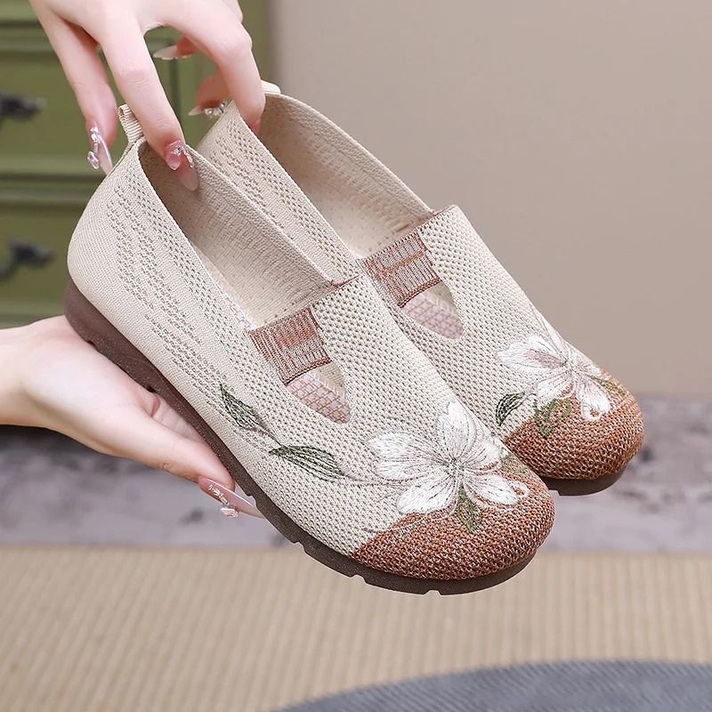 Women Mesh Embroidered Flat Shoes with Anti Slip Soft Sole for Summer Comfort